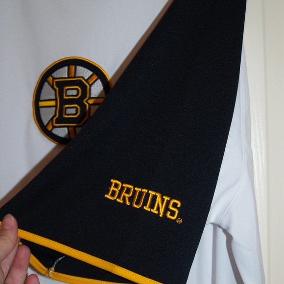 Majestic Boston Bruins Jersey T-shirt - Picture 3 of 4